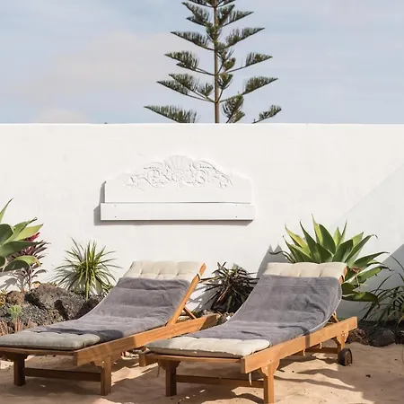 Casa Botanica - Island Location - 10 Mins Drive To Famara And La Santa Апартаменты